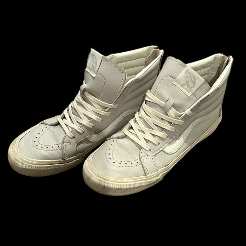 Women’s VANS high top sneaker